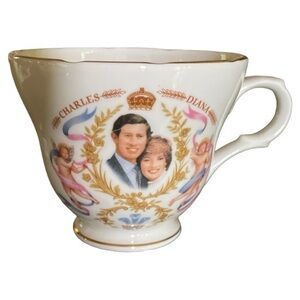Crown Trent Bone China Charles Diana Prince‎ William Commemorative Birth Tea Cup